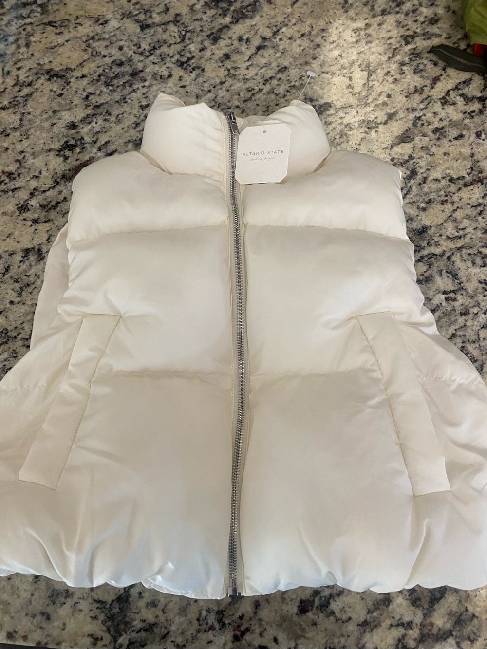 Altar'd State Ivory White Puffer Vest Cropped